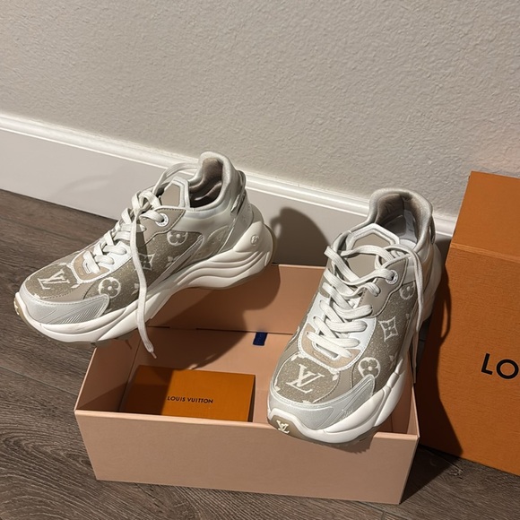 LV white with tan sneakers size 7 worn once - Picture 3 of 5